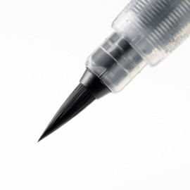 Кисть с черными пигментными чернилами Brush Pen средняя XFP5M.